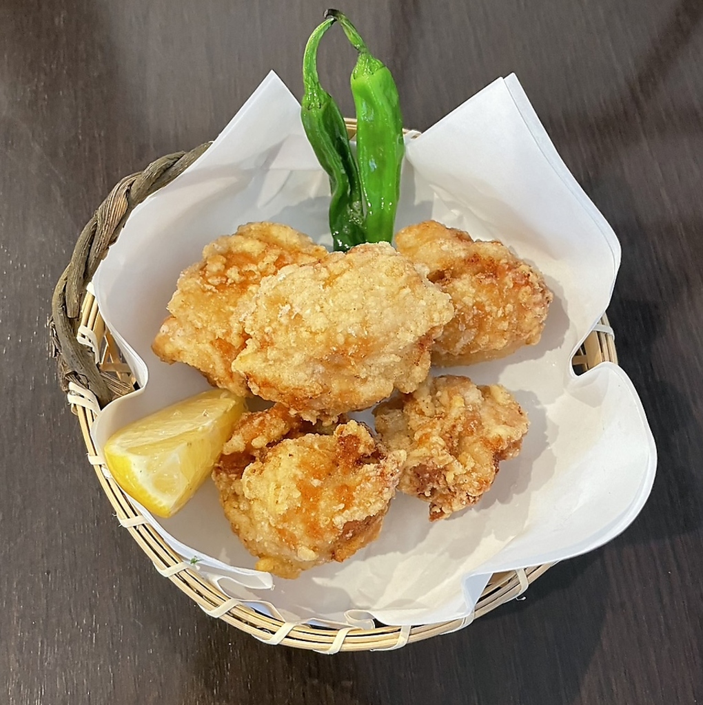 熱々のからあげ