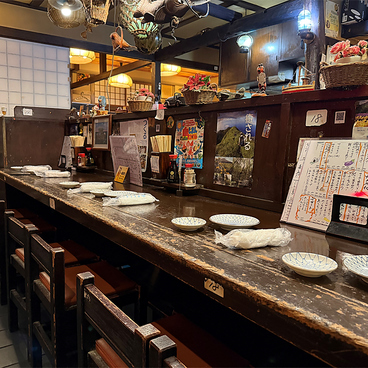 八丈島郷土料理 源八船頭 新小岩店の雰囲気1