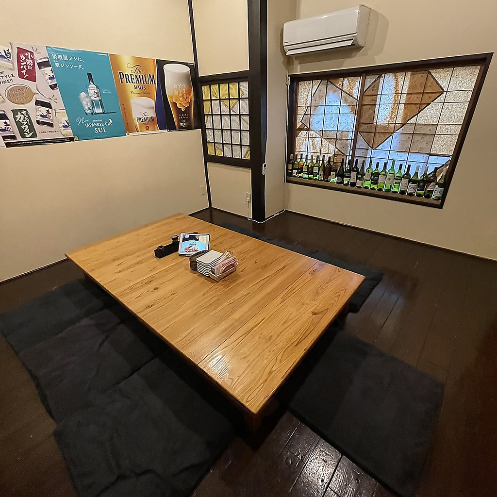 ご家族でのお食事でも友人同士でのサク飲みでも安心して利用できる個室完備！