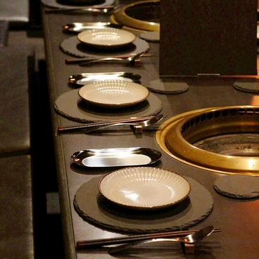 炭火と藁焼き 滾の雰囲気1