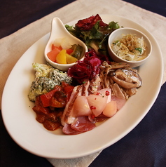 前菜盛り合わせ