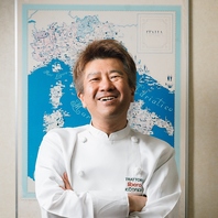 ディーナーは、落ち着いた少し照明を落とした空間で