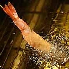 素材の旨みを活かした丁寧な串カツ作り☆