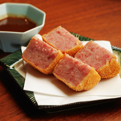 旬な食材を厳選。豊富な創作料理を堪能。