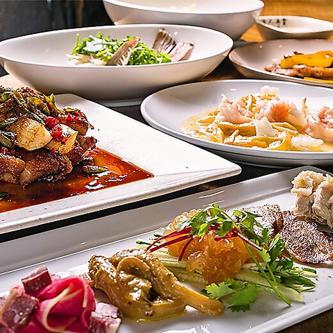 滋味滋養溢れる本格的な中国家庭料理をコース料理・アラカルトでご堪能ください。
