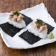 《つまみ寿司》鶏たたき 2貫