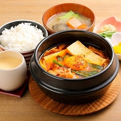 豆富と十勝豚しゃぶしゃぶチゲお盆・食べる野菜味噌汁付き