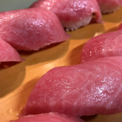おまかせ握りは1650円(税込)~◎新鮮なネタを10貫お届け