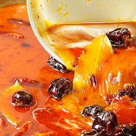 時間をかけて仕上げた香り高い秘伝スープのこだわり◎