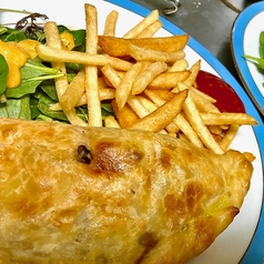 ビーフパスティ(牛肉と野菜のパイ)