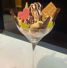 チョコレートパフェ