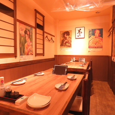 プライベート感あるテーブル席です。