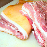 山将で使用している豚肉はすべて沖縄県産豚肉です。