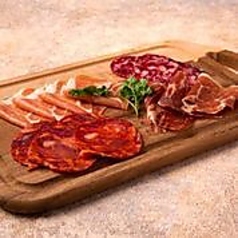 スペイン産ハム４種の盛り合わせ