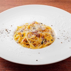 トリュフ香る　カルボナーラ