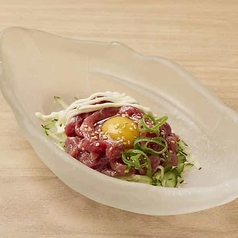 馬肉ユッケ