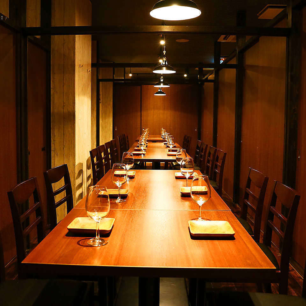 最大40名様のご宴会が可能です！駅近で集まりやすく、個室なのでプライベートな空間で飲み会できます