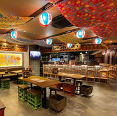 オープンなスペースでお楽しみいただけるカラオケをご用意いたしております。