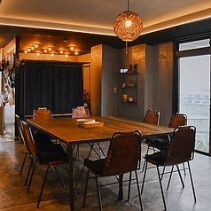 みんなで盛り上がれるお席をご用意しております！様々なシーンでご利用ください。