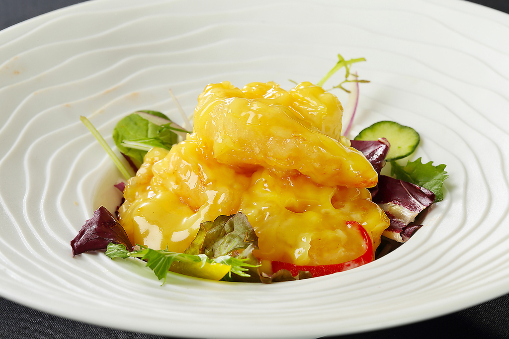 専用釜で焼く本格北京ダック+豪華中華料理120種120分食べ放題が4378円！コース料理2980円～