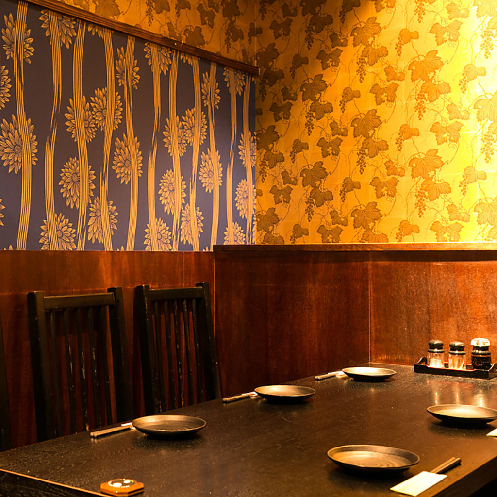 便利な個室を多数ご用意。金山×女子会で人気急上昇中♪※系列店舗との併設