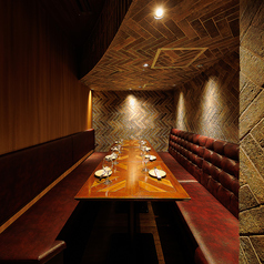 野菜巻き串×直送鮮魚の個室居酒屋 SHIKIBU 上野駅前店の雰囲気1