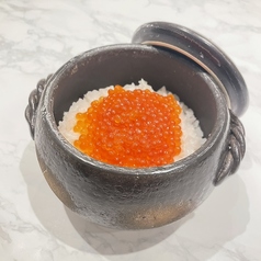 贅沢いくらのせ土鍋ご飯
