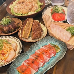 ジンと小皿 蒸留屋のコース写真