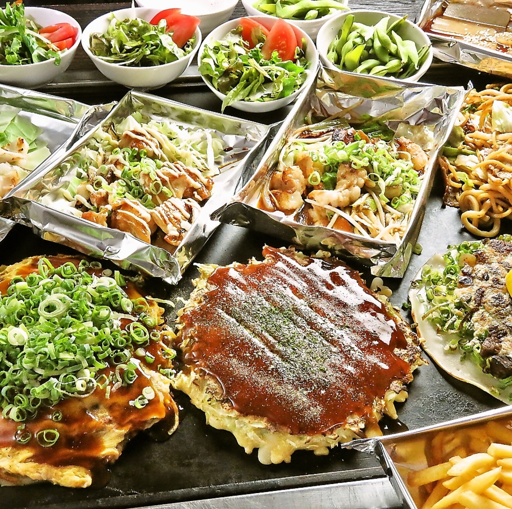 バリエーション豊富なお好み焼き・鉄板焼きをご用意◎味もボリュームも大満足な逸品です！