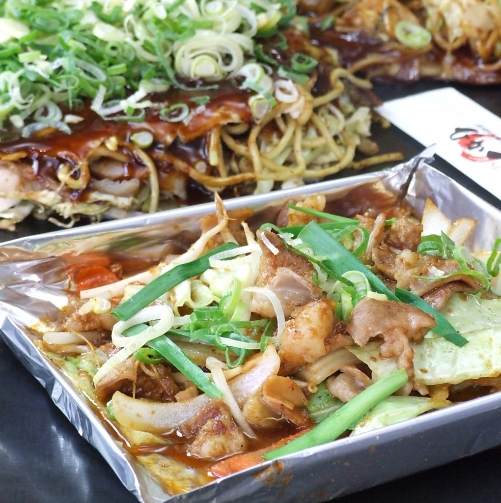 あつあつの鉄板焼きを楽しめる、人気の飲み放題付きコースをご用意してお待ちしております♪