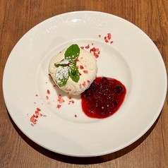 クレームダンジュ～ミックスベリーソース～