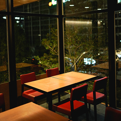 ウルフギャング パック WOLFGANG PUCK 武蔵小杉店の雰囲気2