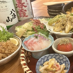 一杯目から〆まで。料理と酒を自由に楽しむ。