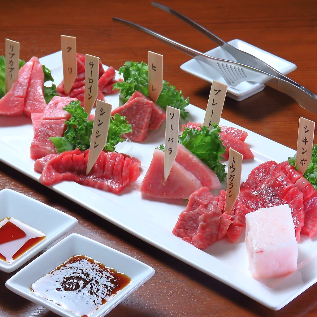 飼料の選択から飼育方法に至るまで、農家に直接オーダーする“指定飼育”という類稀なスタイルを確立