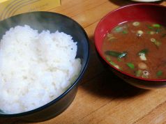 全定食、ご飯・味噌汁がお代わり自由！