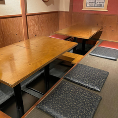 【4～6名様向け】ゆっくりとお過ごしいただける掘りごたつになっています。名物「正直塩つくね」「無敵ハツユッケ」や、鶏料理を多数ご用意しております。