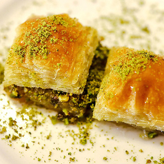 バクラバ(ピスタチオのパイ)2個/ Baklava 2pc