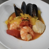 美味しい地元野菜を使用した、彩り豊かなお料理です！