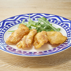 生ハムを巻いたモッツァレラのフリット