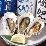 広島名物がズラリ！焼き牡蠣は絶品です！