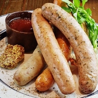 こだわりが強すぎてオリジナルソーセージも作っちゃう♪