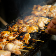 焼き鳥にも徹底的にこだわります!!丁寧に手打ちした一串
