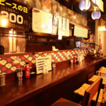 仕事帰りのサク飲み、しっぽり落ち着いて飲みたい方も大歓迎♪肩を並べて賑やかに過ごしたい方にも◎