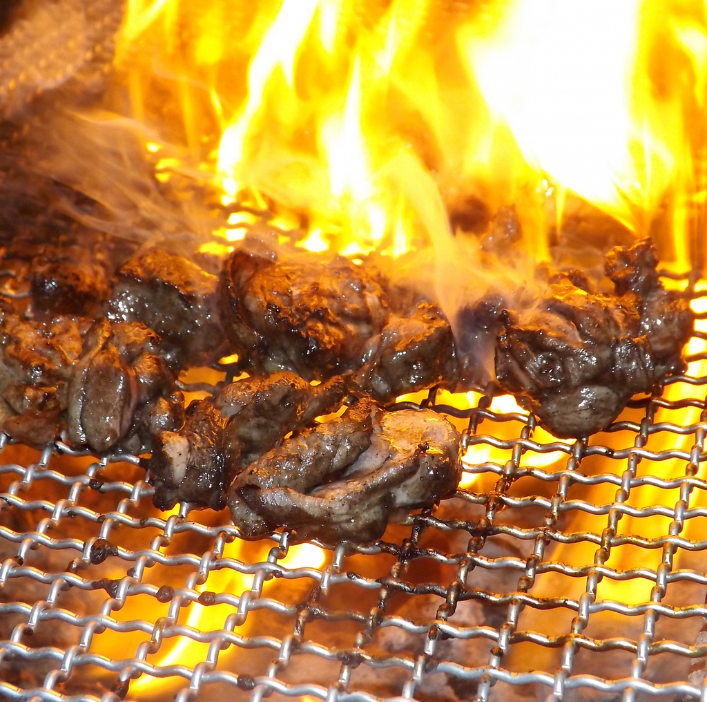 食通も唸るチキン南蛮や、地鶏炭火焼など！大満足の食べ放題！