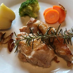 今週のBBランチ　国産若鶏もも肉のハーブ焼き