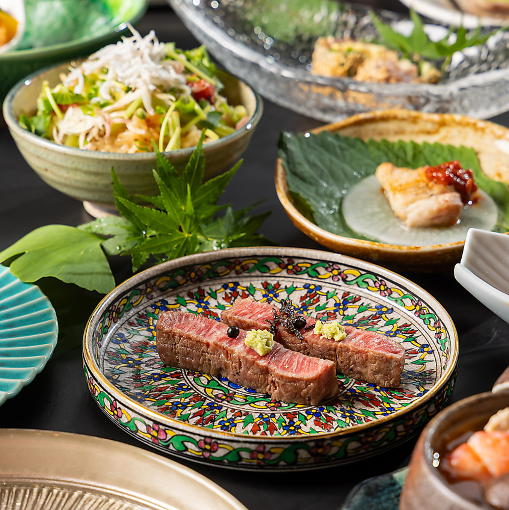 丁寧に仕上げられた見た目にも美しい肉料理の数々は、肉本来の美味しさを存分にご堪能いただけます♪