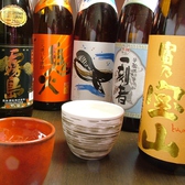 日本酒の他にも、焼酎も多数ご用意。定番のモノから希少・限定モノ、芋や麦、米やキレ・コクのある焼酎など、原料も味わいも様々な評判の良い銘酒を日本各地から厳選して取り揃えております！プレミアム飲み放題でも多数の銘柄焼酎が対象ですので、日本酒同様和食料理とともに名駅で是非ご堪能ください♪