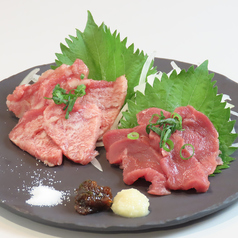 馬刺し2種盛り合わせ