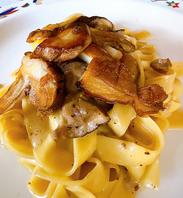 季節に応じた季節感ある食材で演出