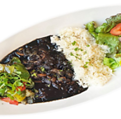 イカとエビの墨煮バスク風